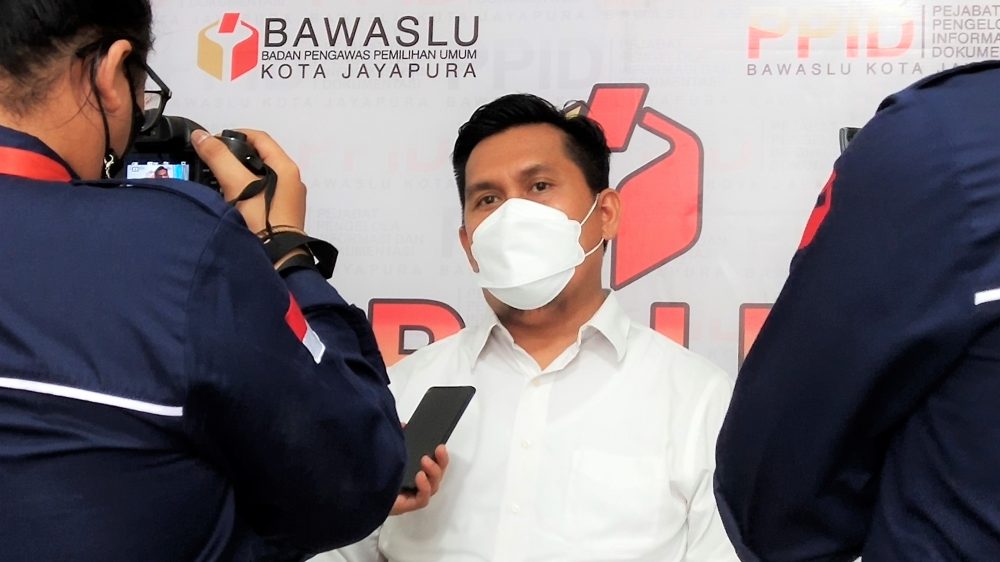 Bawaslu Kota Jayapura Launching PPID, Anugrah Pata: Ini Memperkuat PPID Bawaslu Papua
