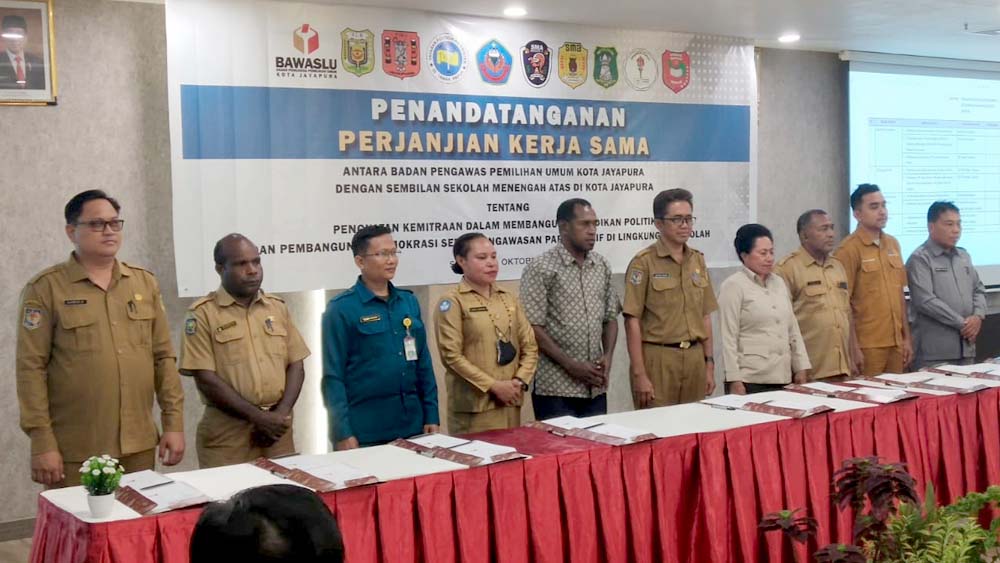 Wujudkan Program OSIS Jaga Hak Pilih, Bawaslu Kota Jayapura Gandeng 9 SMA