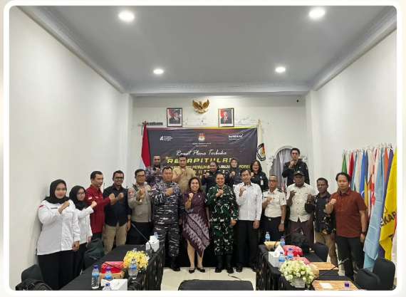Bawaslu Kota Jayapura melakukan pengawasan Rapat Pleno Terbuka Rekapitulasi Pemutakhiran Data Pemilih Berkelanjutan (PDPB) Triwulan II Tahun 2026 di Aula Kantor KPU Kota Jayapura, Rabu (1/7/2026).