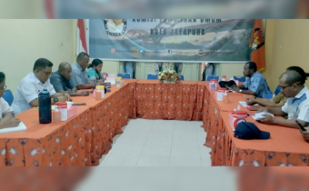 Diskusikan Titik Rawan Tahapan Pemilu, Bawaslu Kota Jayapura Sambangi KPU Kota Jayapura
